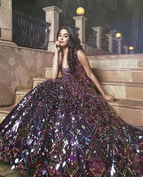 Jhanvi Kapoor Dazzles Bright In Manish Malhotra At Priyanka And Nick's ...