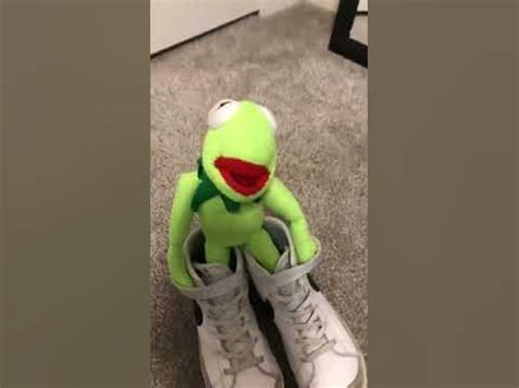 Kermit 🤣😂what are you doing - YouTube