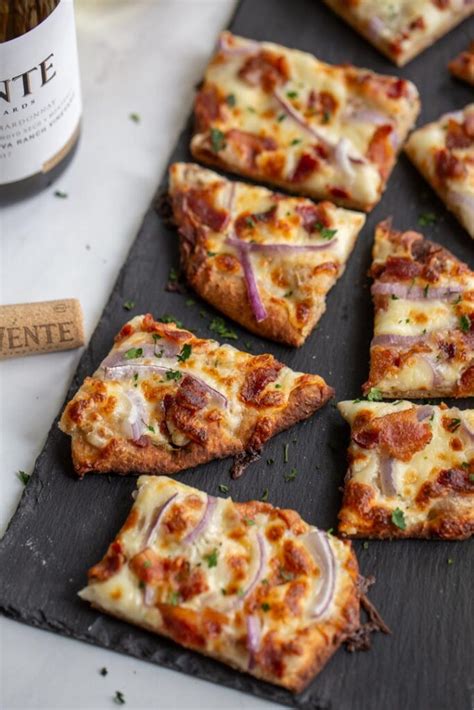 Make Time with Wente + Garlic Pizza Recipe - Away From the Box