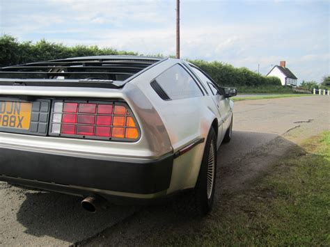 Delorean DMC 12 Driven - ClassicCarsDriven.com