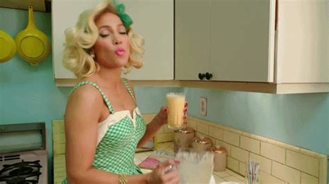 Jennifer Lopez in “Ain’t your mama” music video - Jennifer Lopez Fan ...