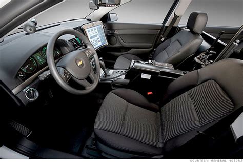 Future cop cars - Chevy Caprice: Tough inside (2) - CNNMoney.com