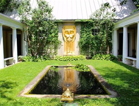 The Elegant Roman Gardens | Roman garden, Garden design, New england garden