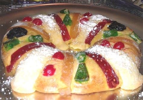 Three Kings Bread Recipe / Receta de Rosca de Reyes | Bread recipes, Mexican recipes and Recipes