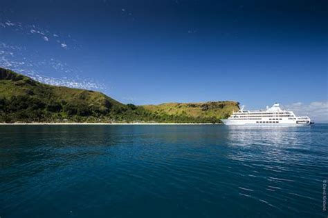 Reef Endeavour Liveaboard, Fiji - LiveAboard.com