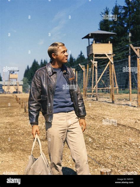 Steve McQueen / The Great Escape 1963 directed by John Sturges Stock Photo - Alamy