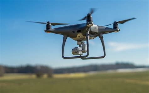 Transport Canada announces new rules for drones, effective June 1 ...