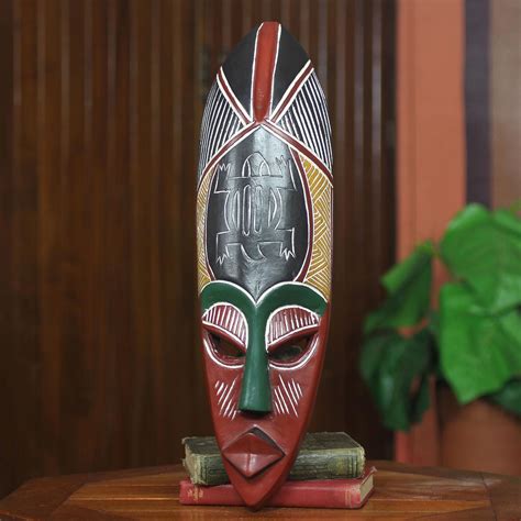 Handmade Sese Wood 'Adaptability' African Wall Mask (Ghana) - Bed Bath & Beyond - 13082971