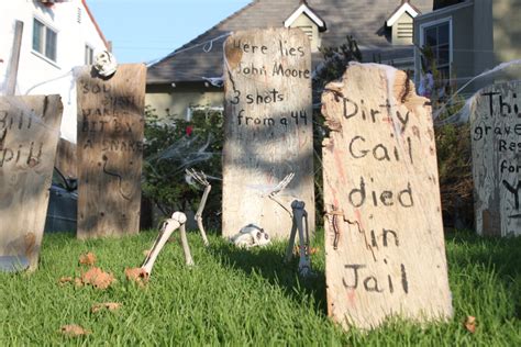 The Easiest Halloween Decoration: Old West Haunted Graveyard | Pretty ...