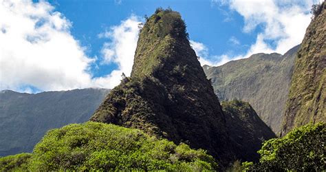 The Spectacular Iao Needle on Maui - Travel To Paradise