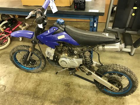 BLUE DIRT BIKE - Able Auctions