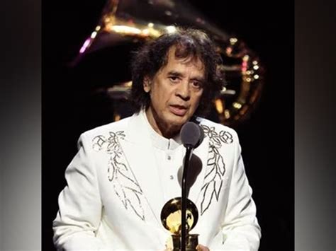 India at Grammys 2024: Tabla maverick Ustad Zakir Hussain bags 3 awards - www.lokmattimes.com