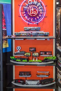 Lionel trains sets SDCC 2014 | Chris Favero | Flickr