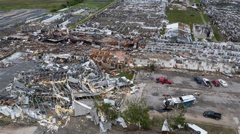 Tornado touches down in Clay County, Missouri | The Kansas City Star