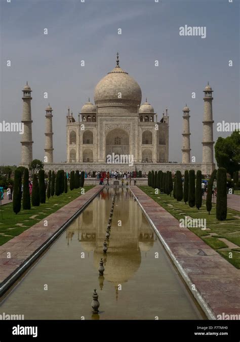 taj mahal of shah jahan in agra india Stock Photo - Alamy