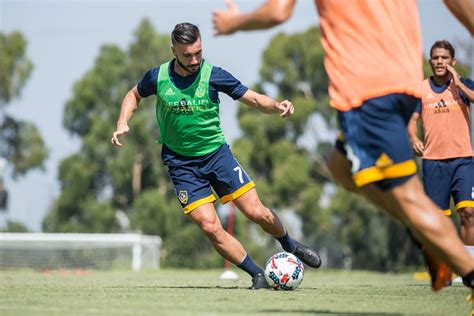 Photo Gallery: Soccer! LA Galaxy players prepare for Saturday's NYCFC match | LA Galaxy