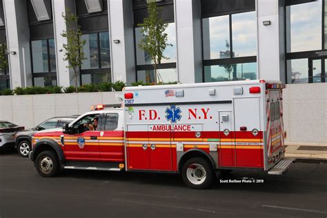 FDNY EMS AMBULANCE 1367 | Scott Berliner | Flickr