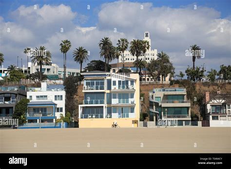 Los angeles beach house hi-res stock photography and images - Alamy