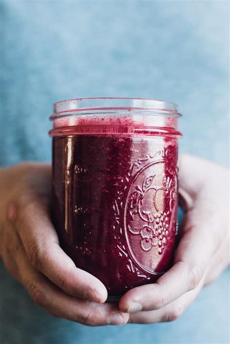 Simple 7-Ingredient Red Beet Smoothie | Healthy Nibbles by Lisa Lin