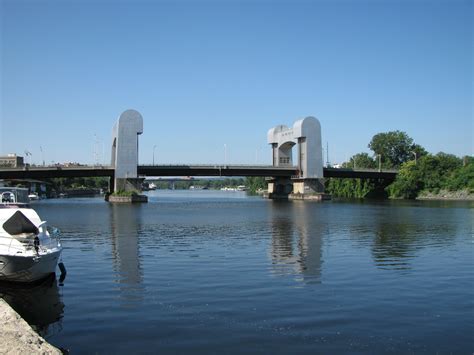 The Hudson River Explorer: Troy,New York