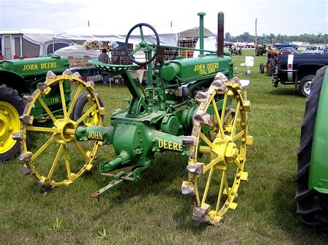 Antique Tractor Parts: Love For Products Has Created Niche Market