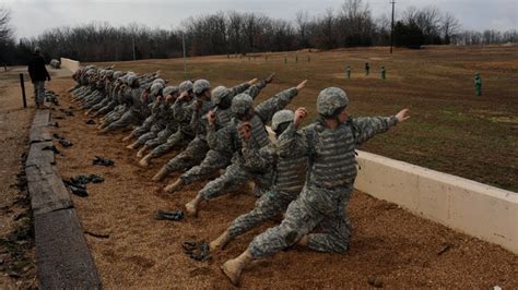 US Army Infantry Hand Grenade Training and Live Throw - YouTube