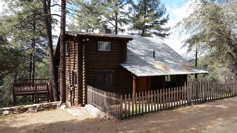 Authentic Log Cabin in the Prescott AZ Pines