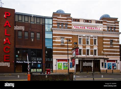 Palace Theatre-Watford Stock Photo - Alamy