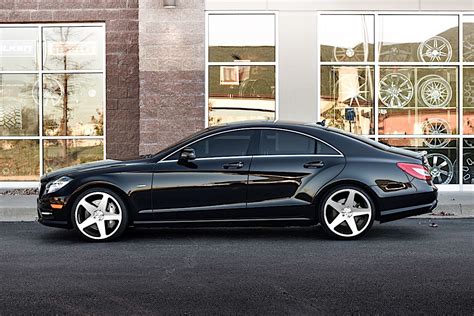 Mercedes-Benz CLS550 Gallery - KC Trends