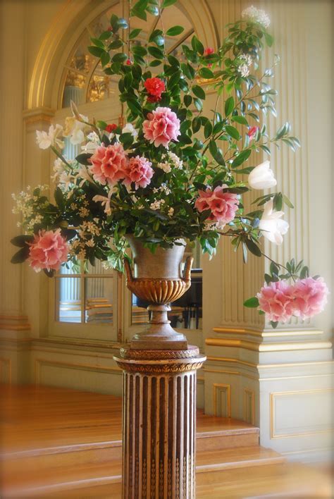 Beautiful flower arrangement at Filoli, Woodside, CA | Event flower ...