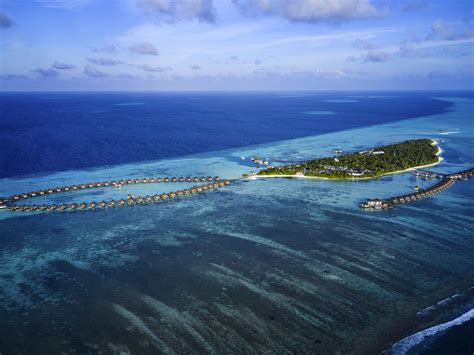 Hotel in Maamutaa Island - Pullman Maldives All-Inclusive Resort - AccorHotels