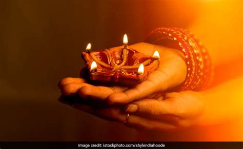 Choti Diwali 2018: Naraka Chaturdashi Puja Time, Significance And Foods ...