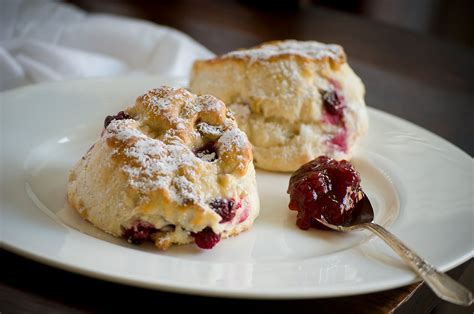 Culinerdy: Scones and Jam