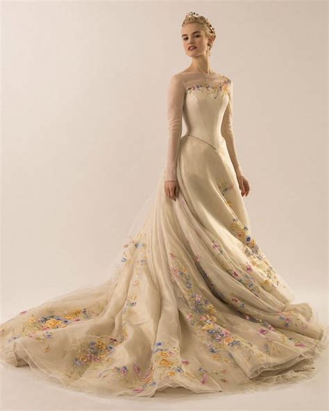 24 DISNEY WEDDING DRESSES FOR FAIRY TALE INSPIRATION