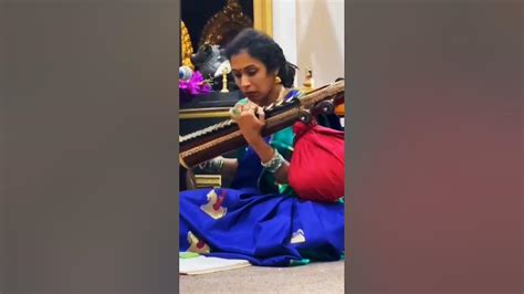 Bhagyada Lakshmi Baramma || Navaratri 2022 || Veena Instrumental || Shreya Ramaswamy || - YouTube