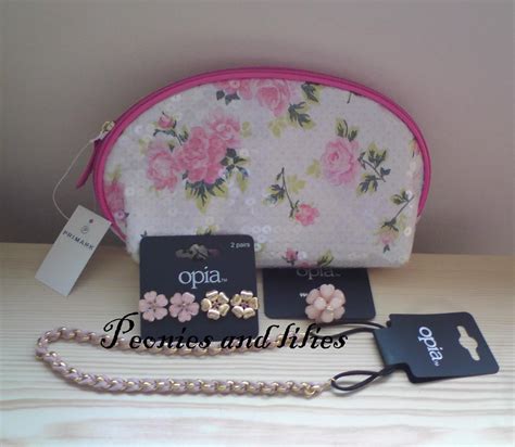 Primark accessories | Peonies and lilies