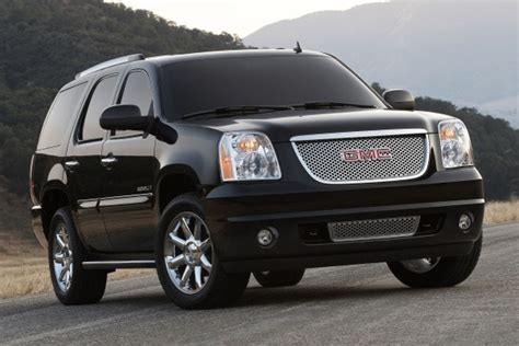 Used 2013 GMC Yukon Denali SUV Review & Ratings | Edmunds