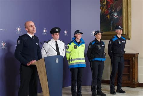 Malta Police unveils new uniforms - Newsbook