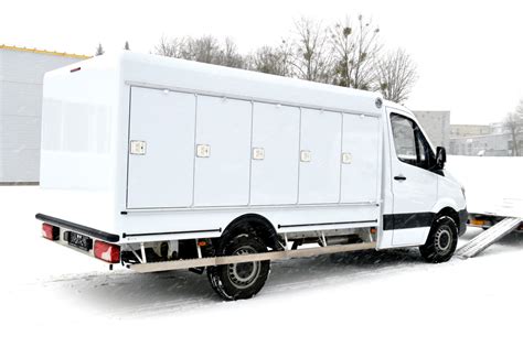 Freezer / Cold / Refrigerated Trucks Rental