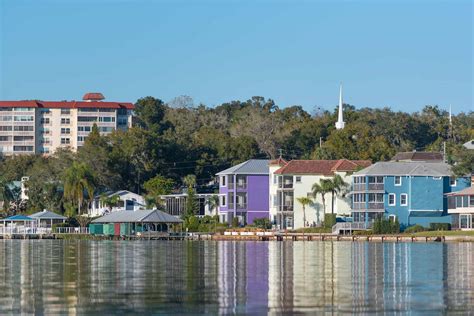 Mount Dora, Florida, Is the Perfect Year-round Lakefront Getaway — How ...