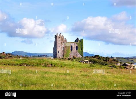 Cahersiveen ireland hi-res stock photography and images - Alamy