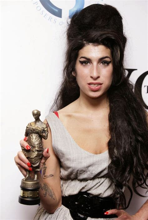 PICTURES: Remembering Amy On Her Birthday | Winehouse, Amy winehouse, Amy winehouse foundation