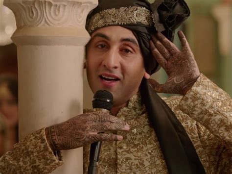 Ranbir Kapoor breaks stereotypes, applies mehendi in ‘Ae Dil Hai Mushkil’