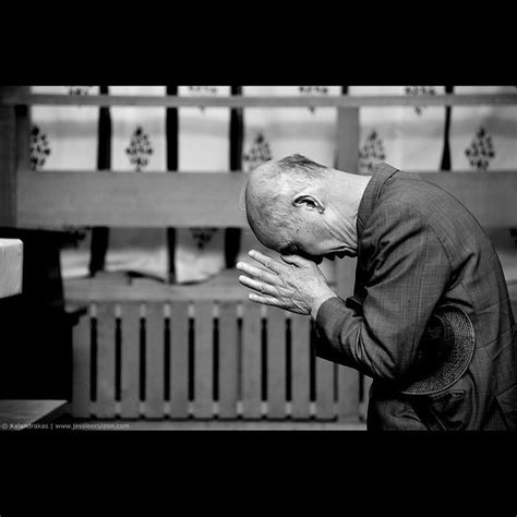 how to pray the japanese way | People and Life (B&W) © Kalan… | Flickr