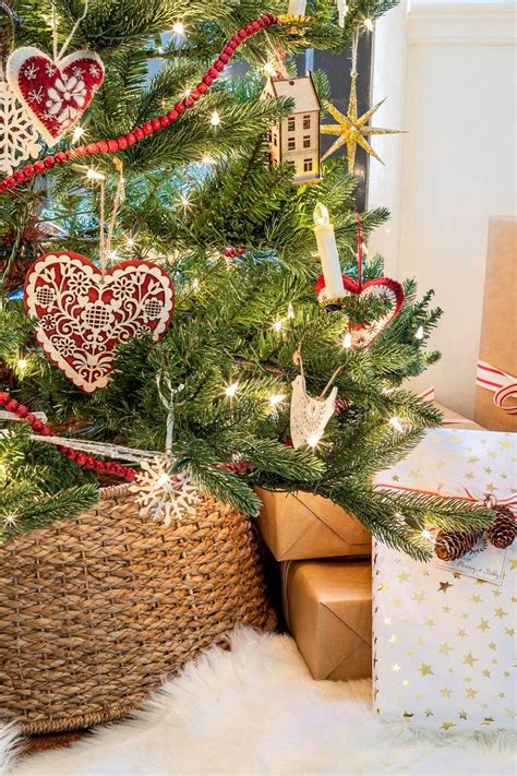 How to Mix Old Sentimental and New Decor & Our Swedish Christmas - Bless'er House