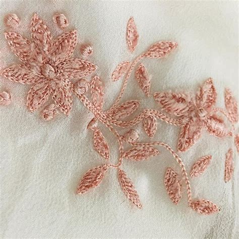 Simple silk thread work | #handembroidery #threadwork #silk #embroidery ...