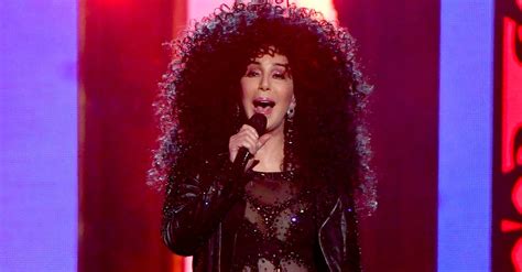 Cher Performs at the Billboard Music Awards 2017 | PS Entertainment