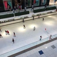 Galleria Mall Ice Rink - Skating Rink