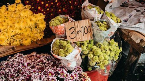 All Souls' Day 2019: Here's A Dangwa Flower Market Price List