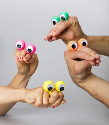 Oobi / Characters - TV Tropes